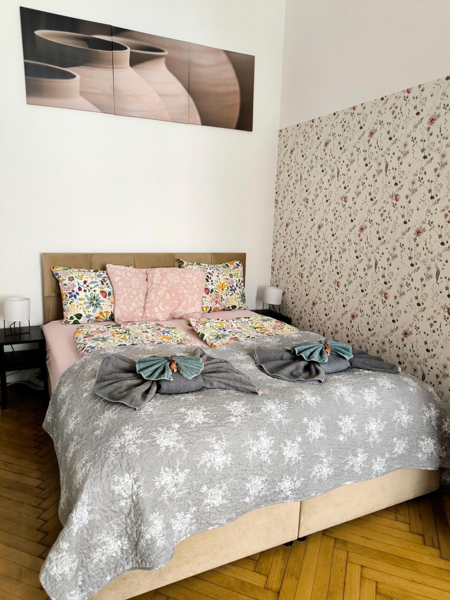 Margaret & Violet Apartments - Peaceful Stay Downtown Βουδαπέστη Εξωτερικό φωτογραφία